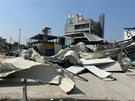 Gachibowli Clears Illegal Structures Built on FCI Layout Roads ...