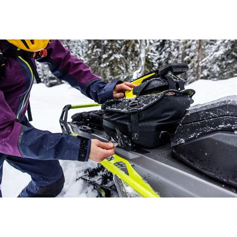 Flipable snowflap on the Lynx Commander RE snowmobile