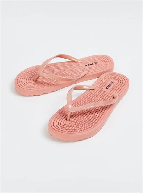 Buy Women Textured Flip Flops Online at just Rs. 199.0 - 1000012427713 ...