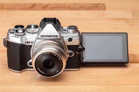 Compact and feature-packed: Our Olympus OM-D E-M5 Mark III review ...