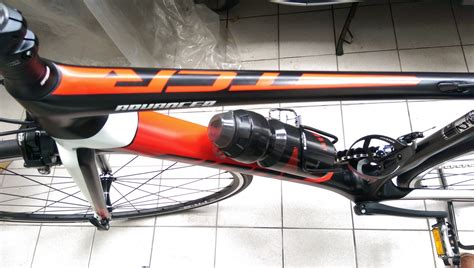 [簡單開箱] 2016 Giant TCR Advanced 2 - Mobile01