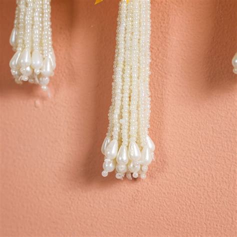 Lotus Toran - Lotus Bandarwal In Yellow & White Flowers | Nestasia