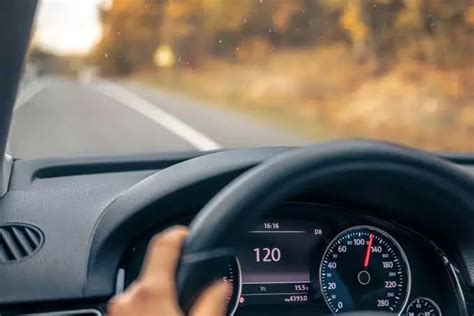 Insurance companies not liable to pay to family of driver who dies due ...