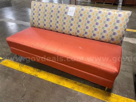Office/Lobby Couch | GovDeals