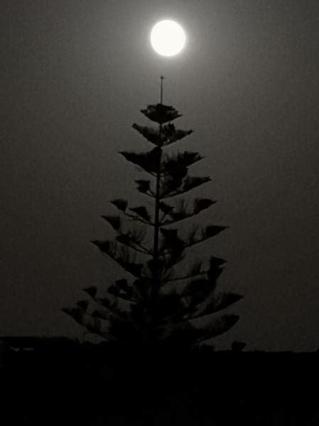 La casi Superluna llena de fresa