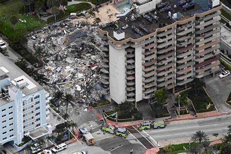 美国公寓倒塌已致3人死99人失联 佛州进入紧急状态