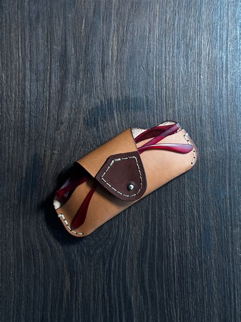 A pocket carry specase2 for regular diffrent eyewears in vechetta leat ...