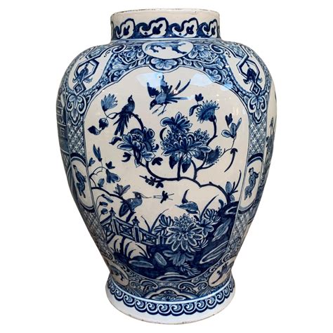 18th Century Dutch Delft Porcelain Vase Blue and White Chinoiserie ...