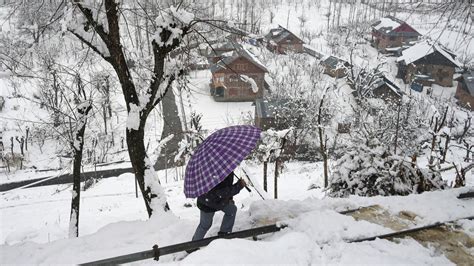 Cold grips north India, Kashmir witnesses coldest night of season