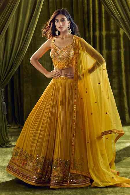 Buy Yellow Blouse Silk Hand Embroidery Floral Sweetheart Lehenga Set ...