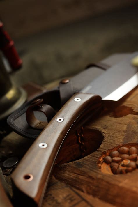 Japanese Nata Hatchet – Bond & Bevel