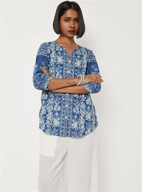 Buy Women Floral Print Notch Neck Kurti Online at just Rs. 499.0 ...