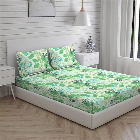 Buy LAYERS Milano Green Floral Printed Cotton Queen Bedsheet Set - 3Pcs ...