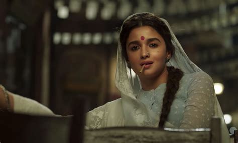 Gangubai's Son Slams Alia Bhatt's 'Gangubai Kathiawadi'; Says The Film ...