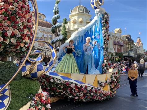 Disney Festival of Fantasy Parade - Magic Kingdom - Walt Disney World
