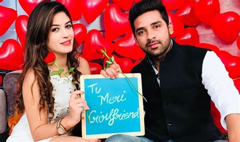 Love Is In The Air! Bigg Boss 11 Contestant Puneesh Sharma Puts A Ring ...