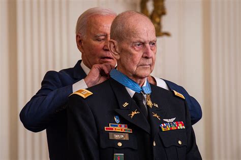 Vietnam War helicopter pilot awarded Medal of Honor for pitch-black ...
