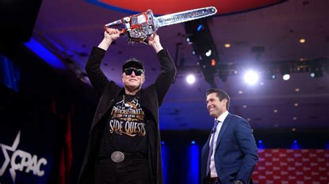 Elon Musk Waves Chainsaw Around in CPAC After Rant About Memes and Fort ...