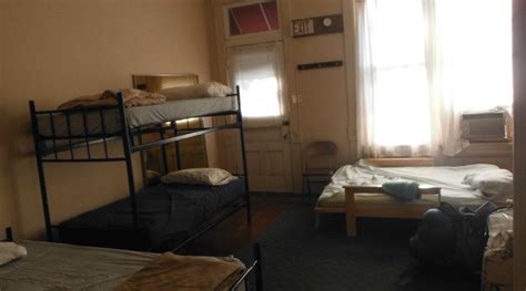 HUCKLEBERRY FINN YOUTH HOSTEL (Saint Louis) - Hostel Reviews & Photos ...