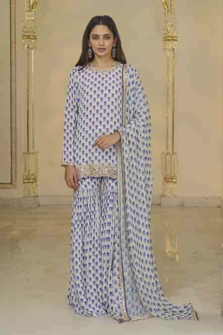 Arpita Mehta | Designer Sarees, Gowns, Lehengas | Aza Fashions