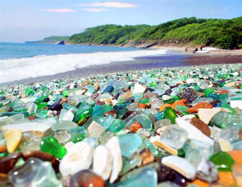 What is Sea Glass, and Where Can You Find Sea Glass? – Geology In