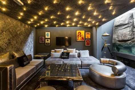 Chandigarh: Three generations reside inside this opulent, artistic ...