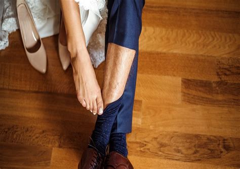 'લગ્ન પહેલાં સેક્સ' આ મામલે ભારતનાં સ્ત્રી-પુરુષોનું શું માનવું છે ...