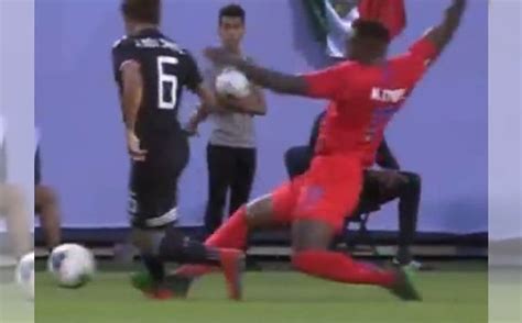 Altidore se salvó de la tarjeta roja en la Final de la Copa Oro 2019 ...