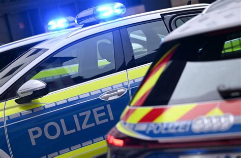 Nemački policajci u električnim automobilima: Gube vreme na punjačima ...