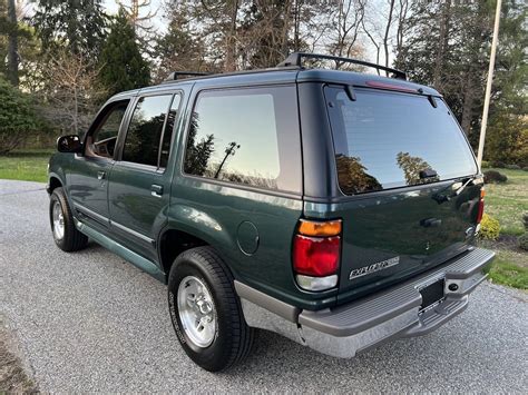 Well-Preserved 1995 Ford Explorer XLT Up For Auction