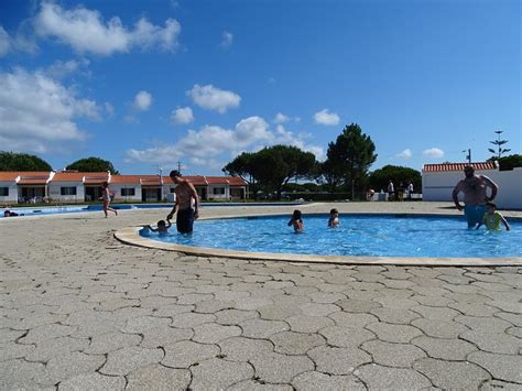 PARQUE DE CAMPISMO DO SERRÃO (Aljezur) - Campground Reviews & Photos ...