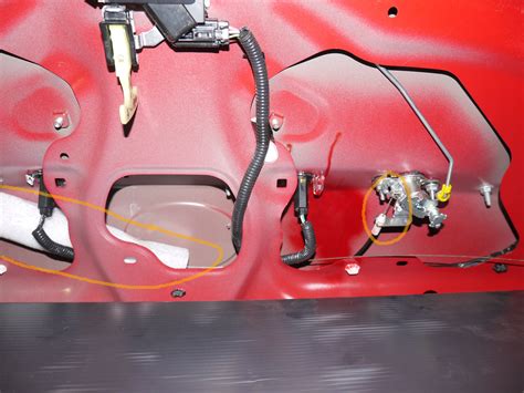 How To Fix Trunk Latch Toyota Corolla at Eileen Towner blog