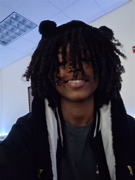 Finger coils @blveepink | Dreadlock hairstyles for men, Cute dreads ...