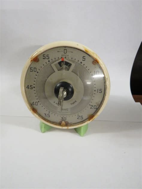 VINTAGE SMITHS FOUR HOUR TIMER