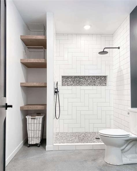21 Classy Herringbone Subway Tile Rooms You Need to See
