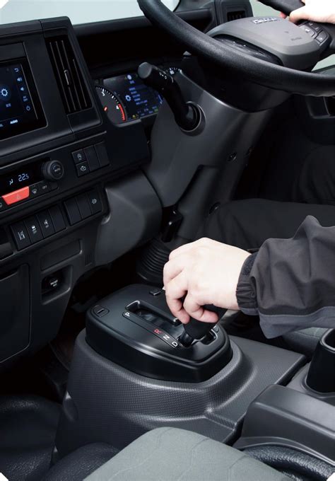 2024 Isuzu Elf Rolls Out With Dual-Clutch Transmission, EV Powertrain ...