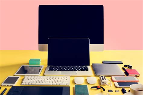 Technology Gadgets Review 的图像结果