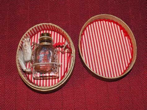 Vintage Early American Old Spice Cologne in Oval Box 1936 Miniature ...