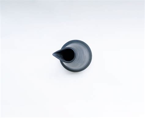 Crow Bottle – Claymen