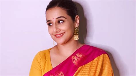 Vidya Balan's yellow and pink Kanjeevaram sari is a Ganesh Chaturthi ...