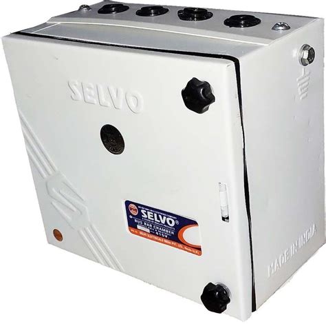 Selvo 32 Amps 415 Volts Step Type Busbar Chamber Distribution Board ...