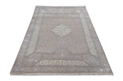 Nain Wool Viscose HandKnotted Rug - The Revival Project – The Rugs Story