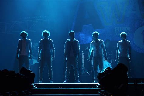 One Direction CBBC 的图像结果