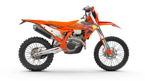 Confronto tra moto KTM 450 EXC-F 2023 VS. KTM 450 EXC-F CHAMPION ...