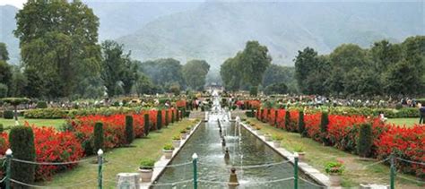 Gardens in Anantnag, Parks in Anantnag, Mughal Gardens Anantnag