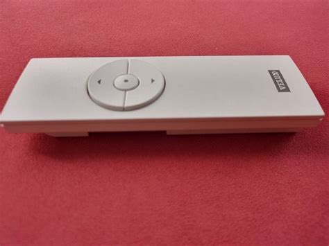 Image result for Ouvrir Telecommande VELUX