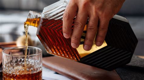 5 premium scotch whisky bottles under Rs 3000 available in India that ...