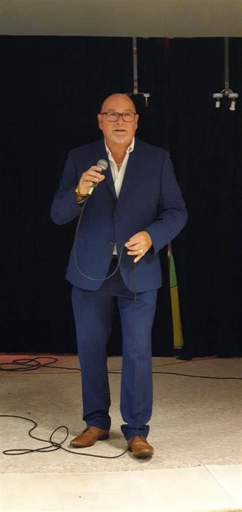 Magic Moments @ The Lever Club presents Paul Andrew 🎤🎶, Lever club port ...