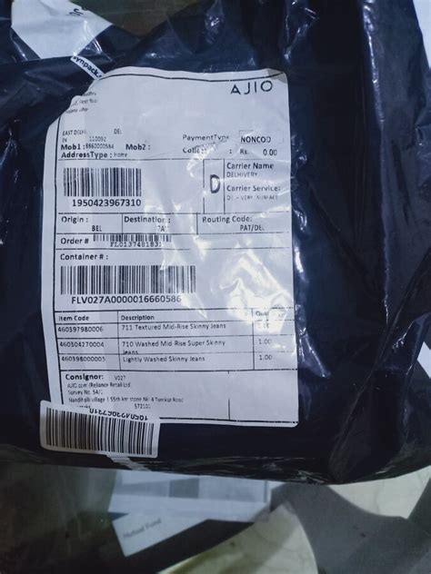 Ajio — wrong product received by ajio and not returning and refunding ...