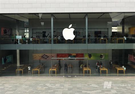 探秘苹果专卖店：每平米年销售额4.4万美元_联商网